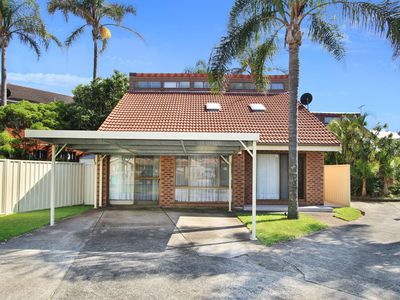 15 Peterborough Avenue, Lake Illawarra