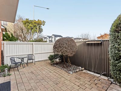 2 / 384 Madras Street, City Centre