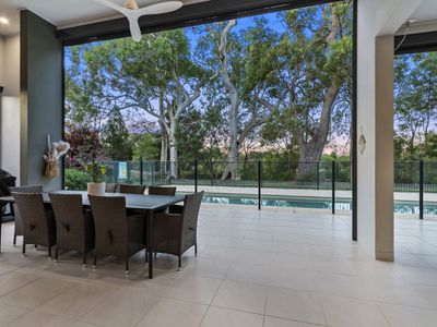 32 LAKESIDE DRIVE, Peregian Springs