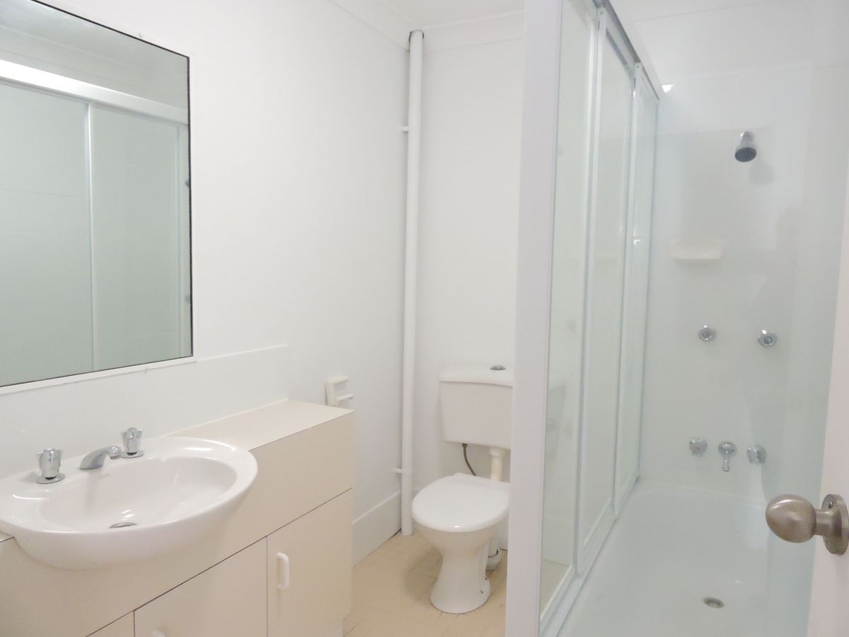 8 / 33 York Street, Indooroopilly