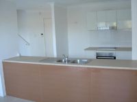 32 / 11 Portia Street, Kingston