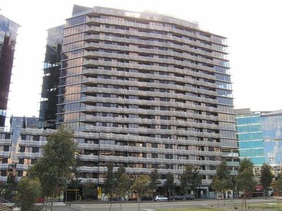 1702/8 Waterview Walk, Docklands