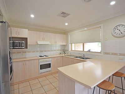 17 Poidevin Place, Dubbo