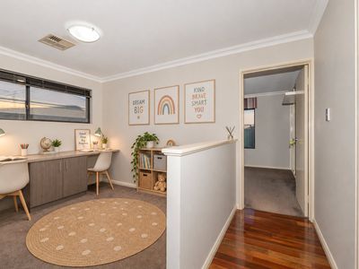 8 Edgar Link, Piara Waters