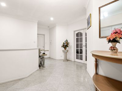 8 Rossiter Way, Winthrop