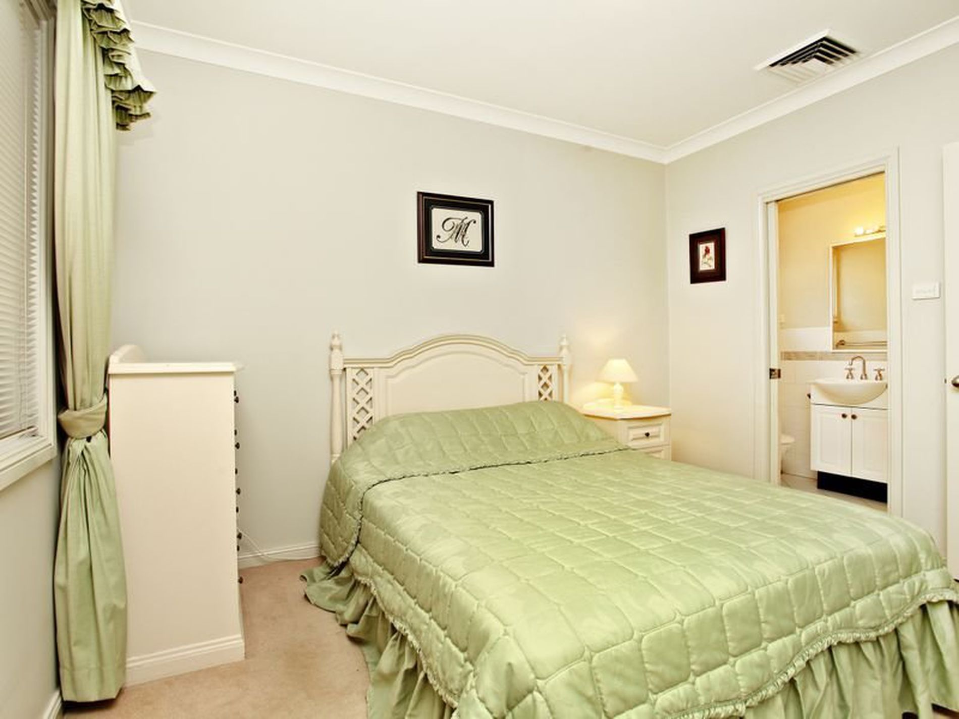 64 / 33 William Street, Botany