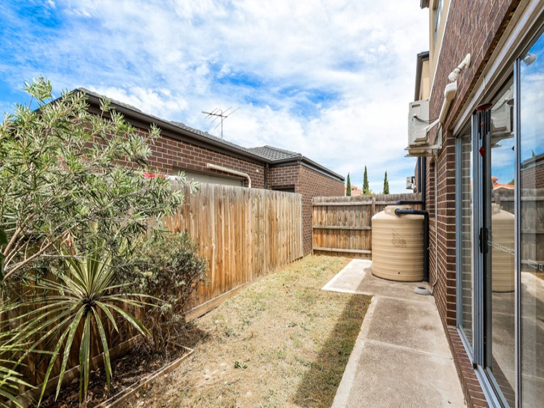 1 / 15 Cottrell Street, Werribee