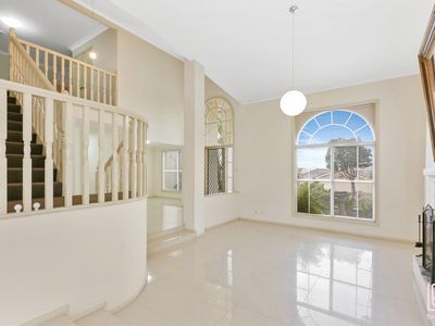 41 Avondale Drive, Kanwal