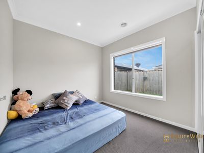 52 Smile Crescent, Wyndham Vale