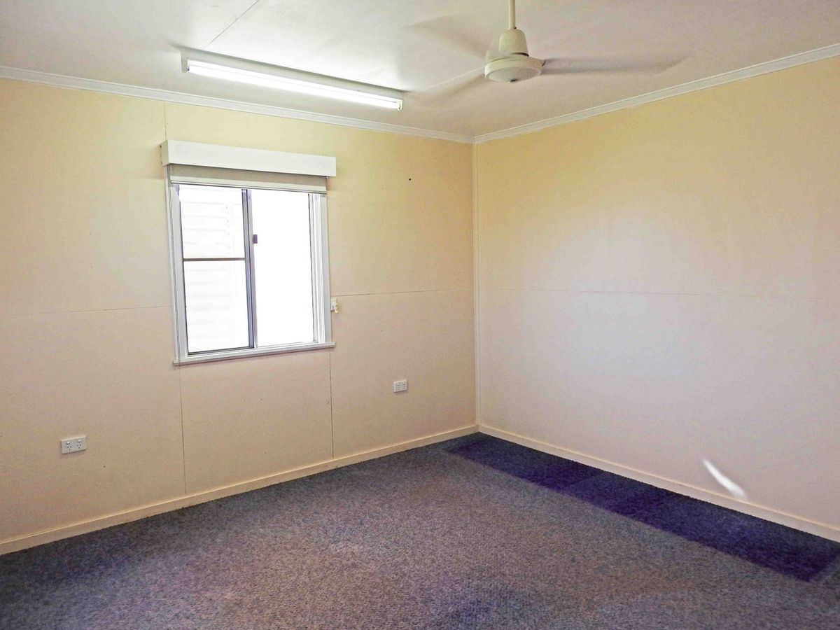 37 CANOPUS CIRCUIT, Atherton