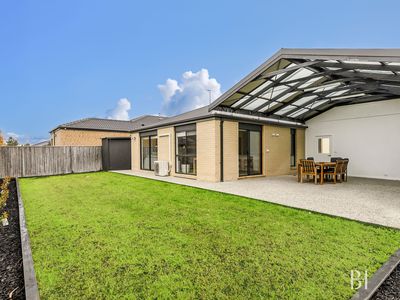 197 Wallara Waters Boulevard, Wallan