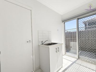 71-73 Iris Loop, Armstrong Creek