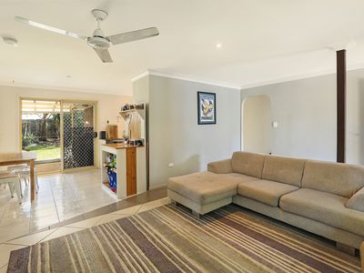 2 / 139 Amarina Avenue, Mooloolaba