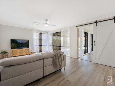 15 Foxtail Crescent, Woongarrah