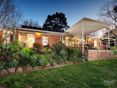 11 ARDERN PLACE, Wodonga