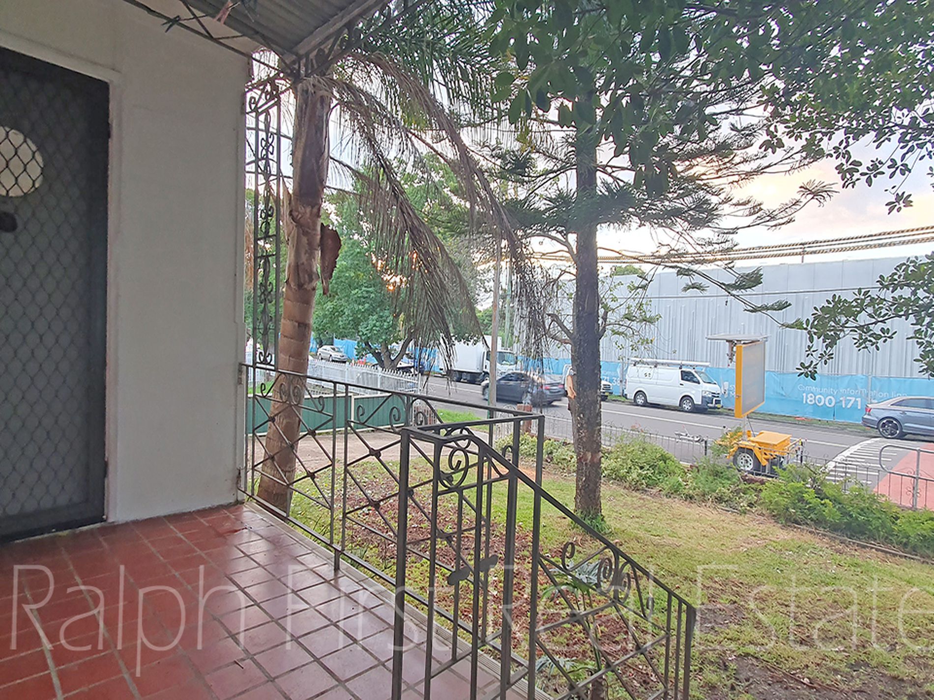 2 / 13 The Boulevarde, Lakemba