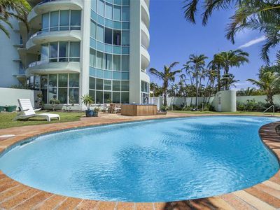33 / 3 TEDDER AVENUE, Main Beach