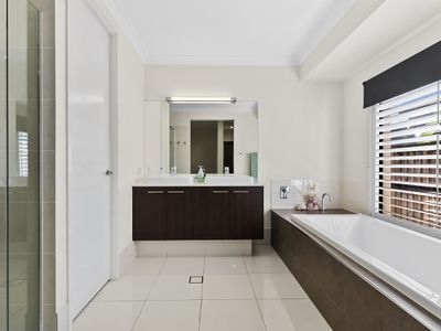 7 Lapwing Circuit, Beerwah