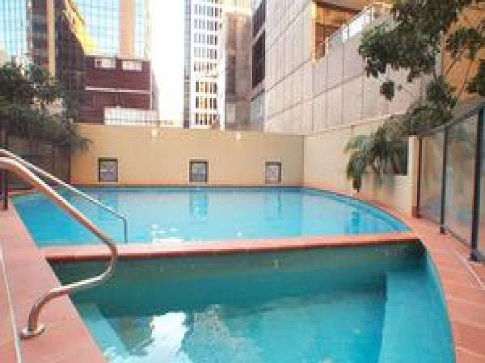 2702 / 1 Hosking Place, Sydney