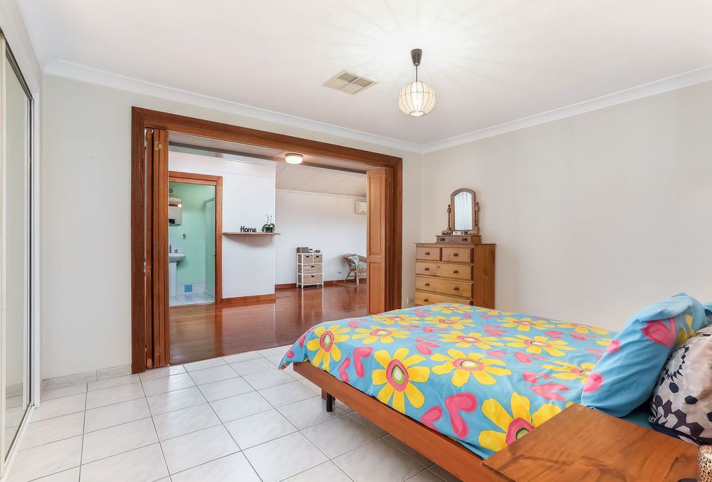 10 Eynham Road, Milperra
