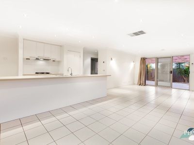 3 Gembrook Street, Manor Lakes