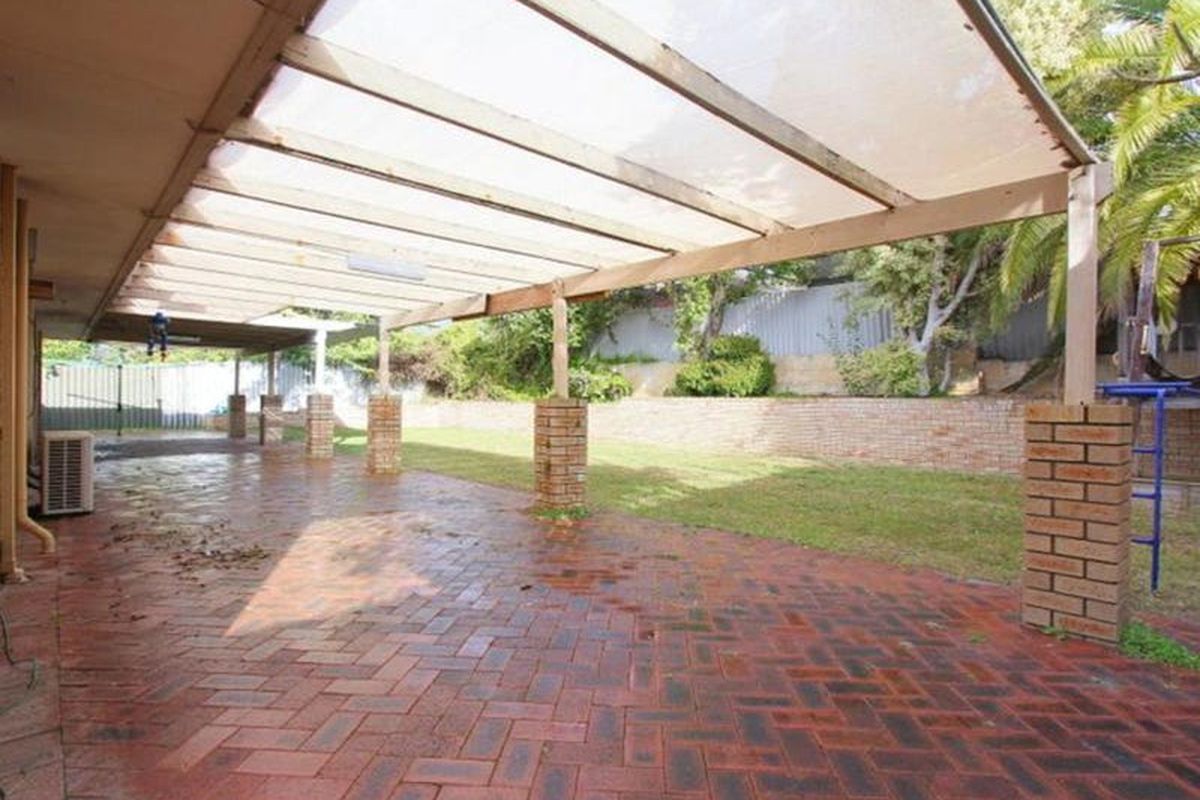 75 Lysander Drive, Heathridge