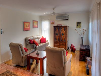1 / 32 Murray Street, North Ward