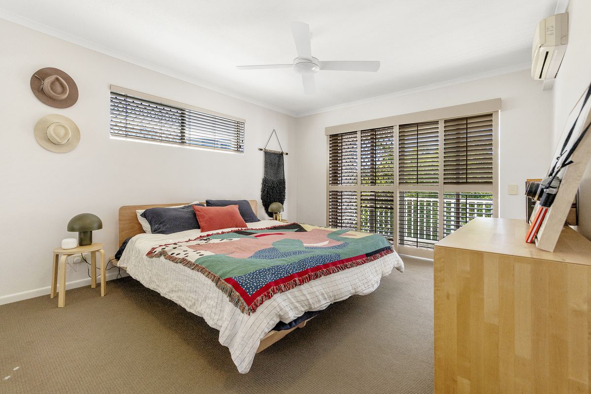 15 / 1 Riverwalk Avenue, Robina