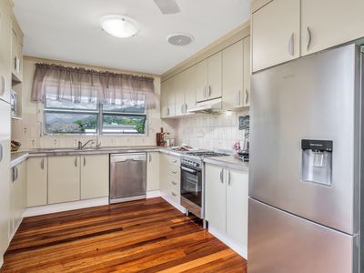 32 Sommerville Crescent, Whitfield