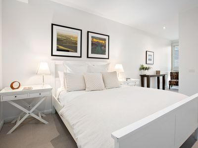 1005 / 480 St Kilda Road, Melbourne