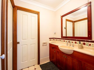 60 Best Street, Parkes