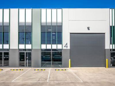 4 / 4 Amherst Drive, Truganina