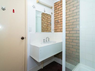 1 Bottlebrush Avenue, Noosa Heads
