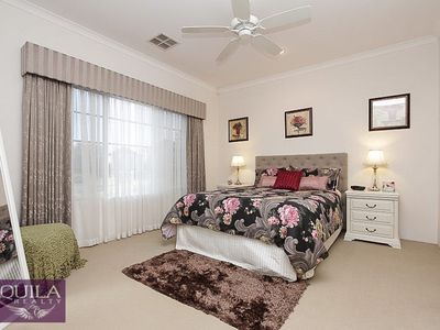 4 Tindale Crest, Aveley