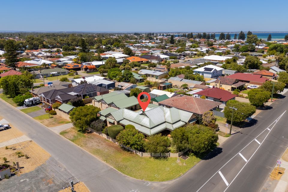 182 Safety Bay Road, Safety Bay