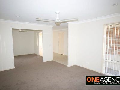 18 Mannix Place, Forest Lake