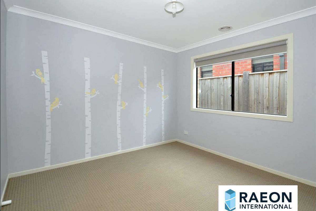 14 Baltic Circuit, Point Cook