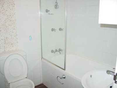 8 / 384a - 388 Railway Parade, Carlton