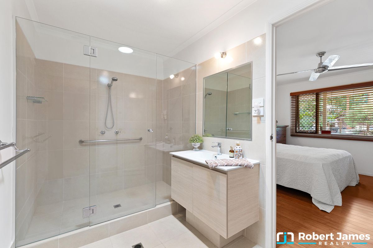 15 Moonare Crescent, Noosa Heads