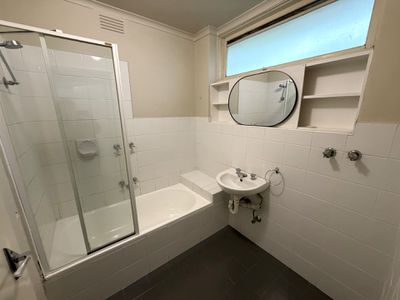 8 / 33 Rosstown Road, Carnegie
