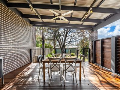 2A Corralyn Terrace, Enfield