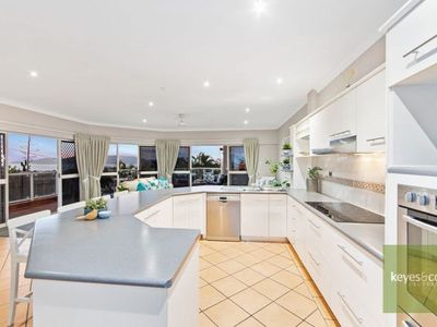 2 / 4 Stanton Terrace, Townsville City