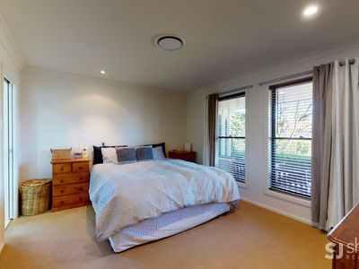 8 Manning Place, Dubbo