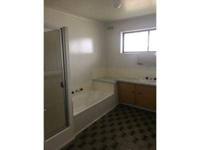 2 / 215 Church Street, Manifold Heights