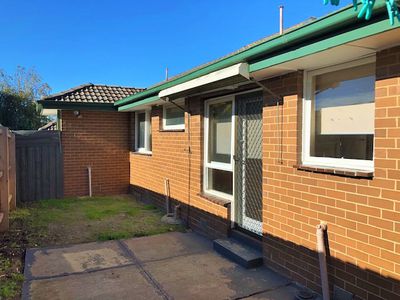 6 / 15 Bulla Road, Essendon