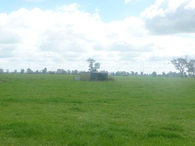 Corowa Road, Howlong