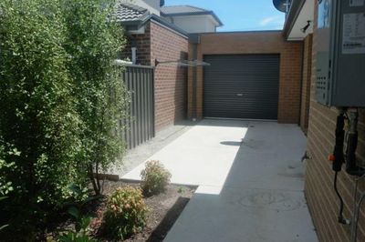 2 / 21 Green Street, Airport West