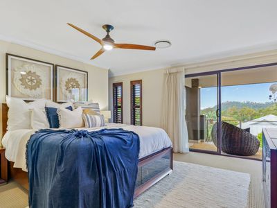 4 Kimberley Creek Road, Upper Coomera