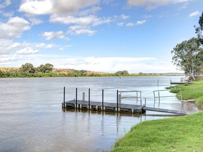 15 Mathews Circuit, Woodlane