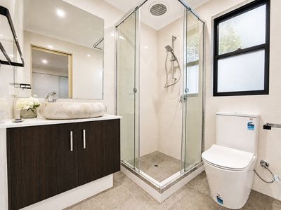 8 / 10 Trink Street, Cloverdale